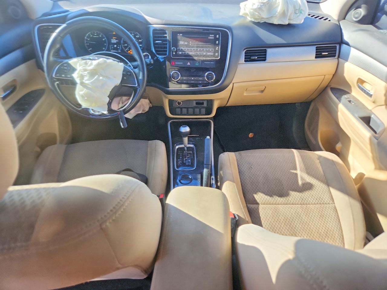Mitsubishi Outlander Se