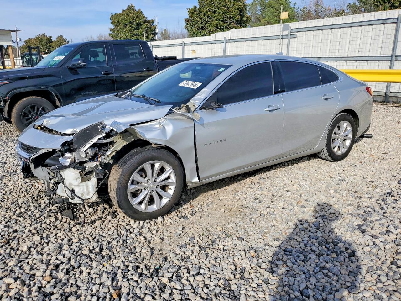 Salvage Chevrolet Malibu Image