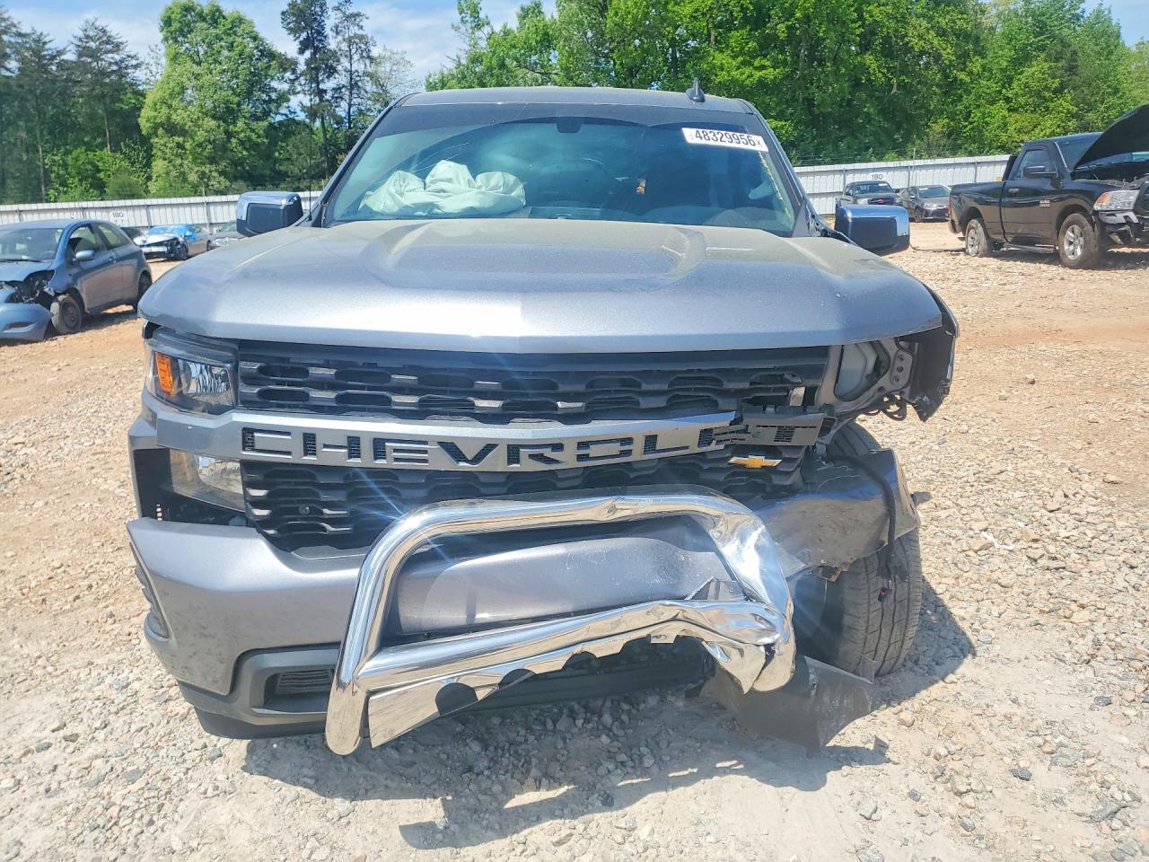 Chevrolet Silverado C1500 Custom