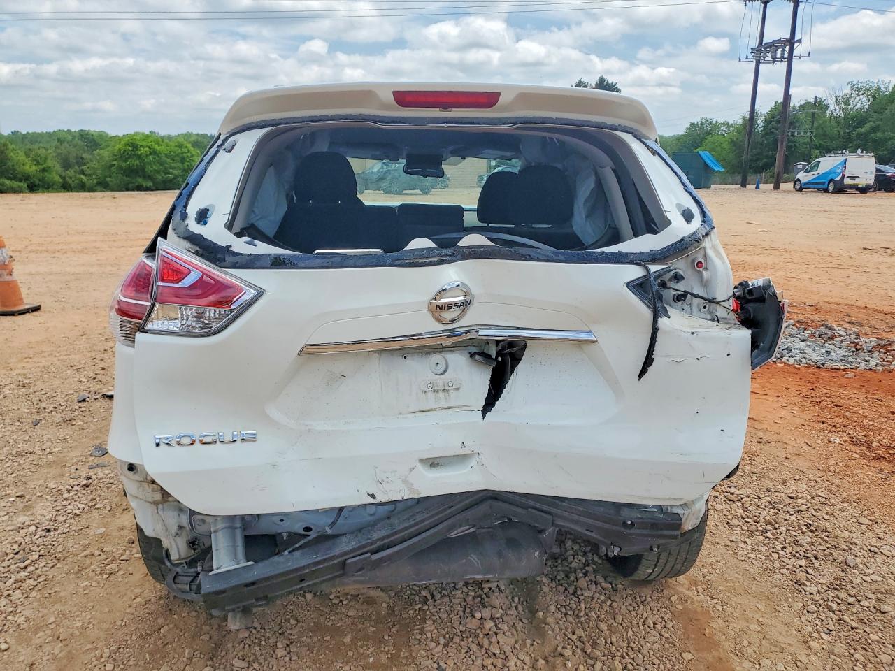 Nissan Rogue S