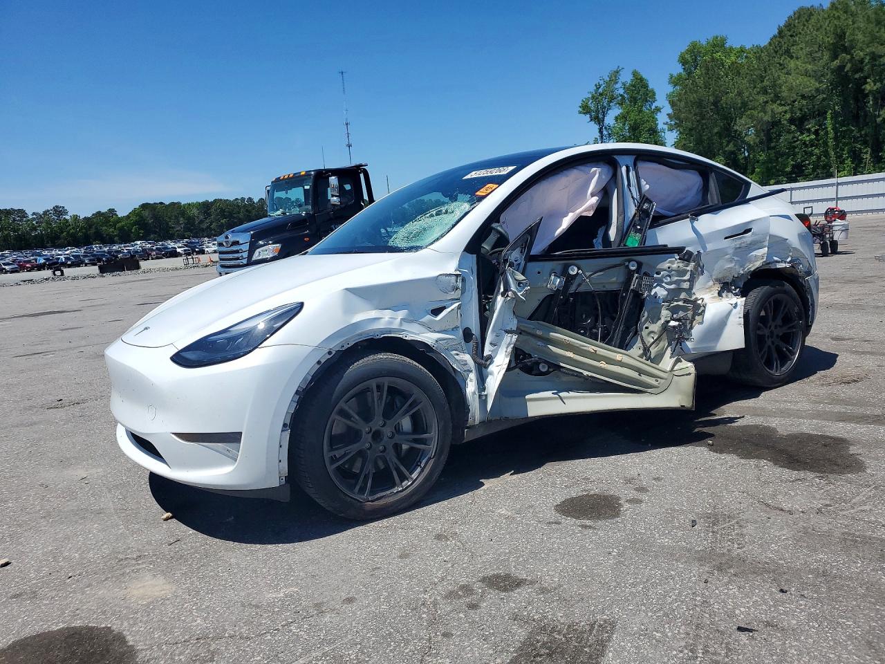Salvage Tesla Model Y Image