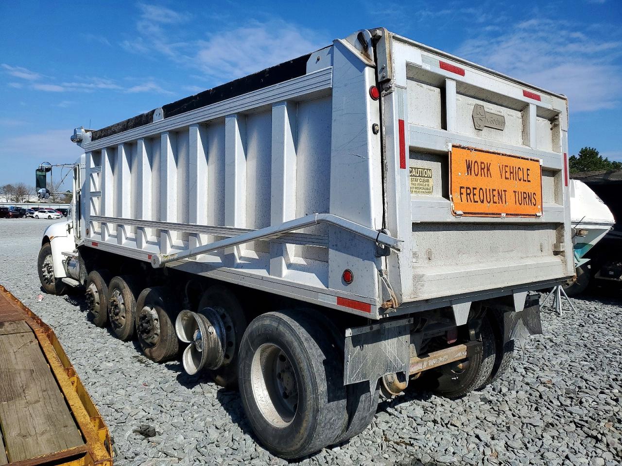 Kenworth T330