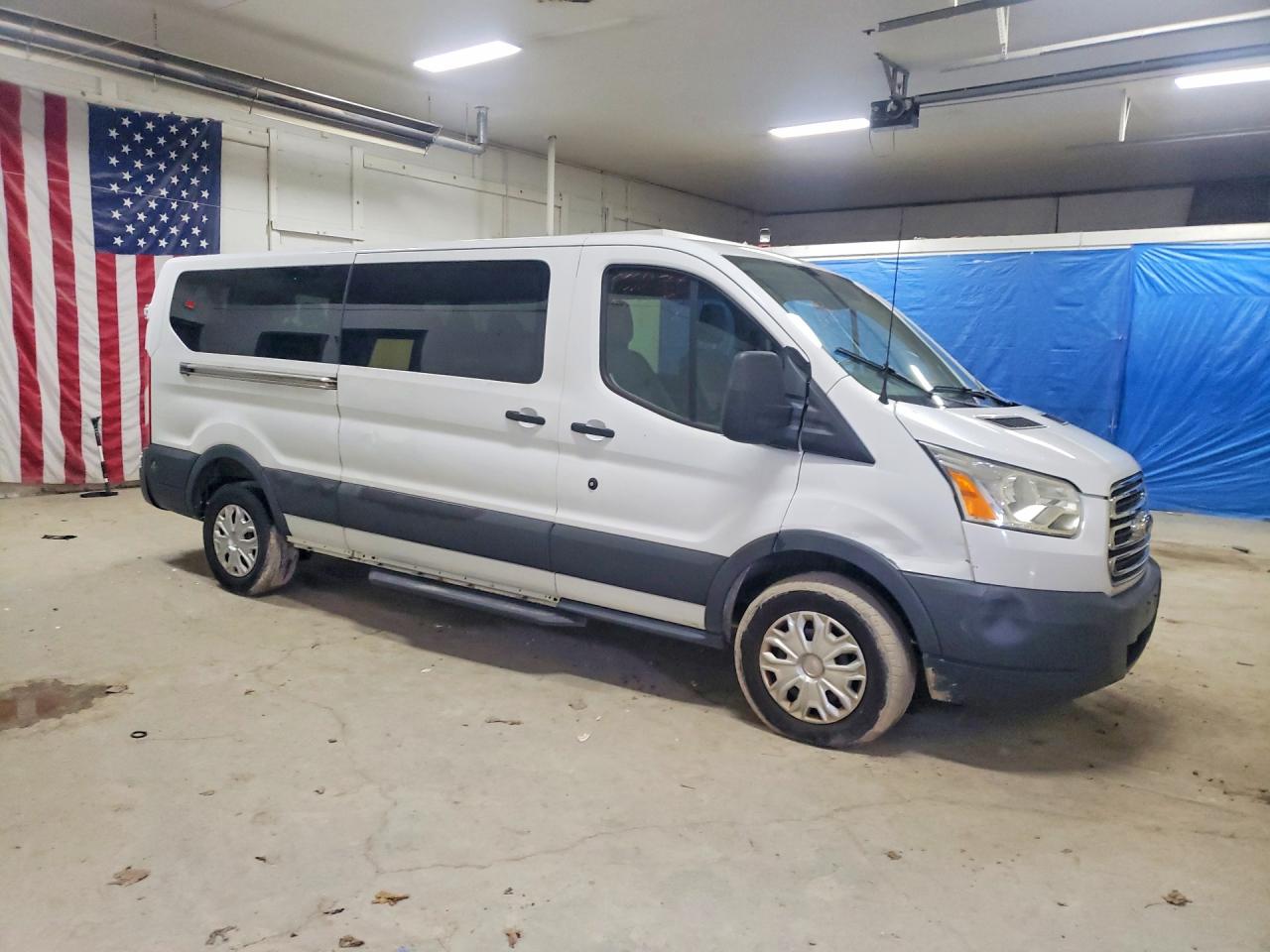 Ford Transit T-350