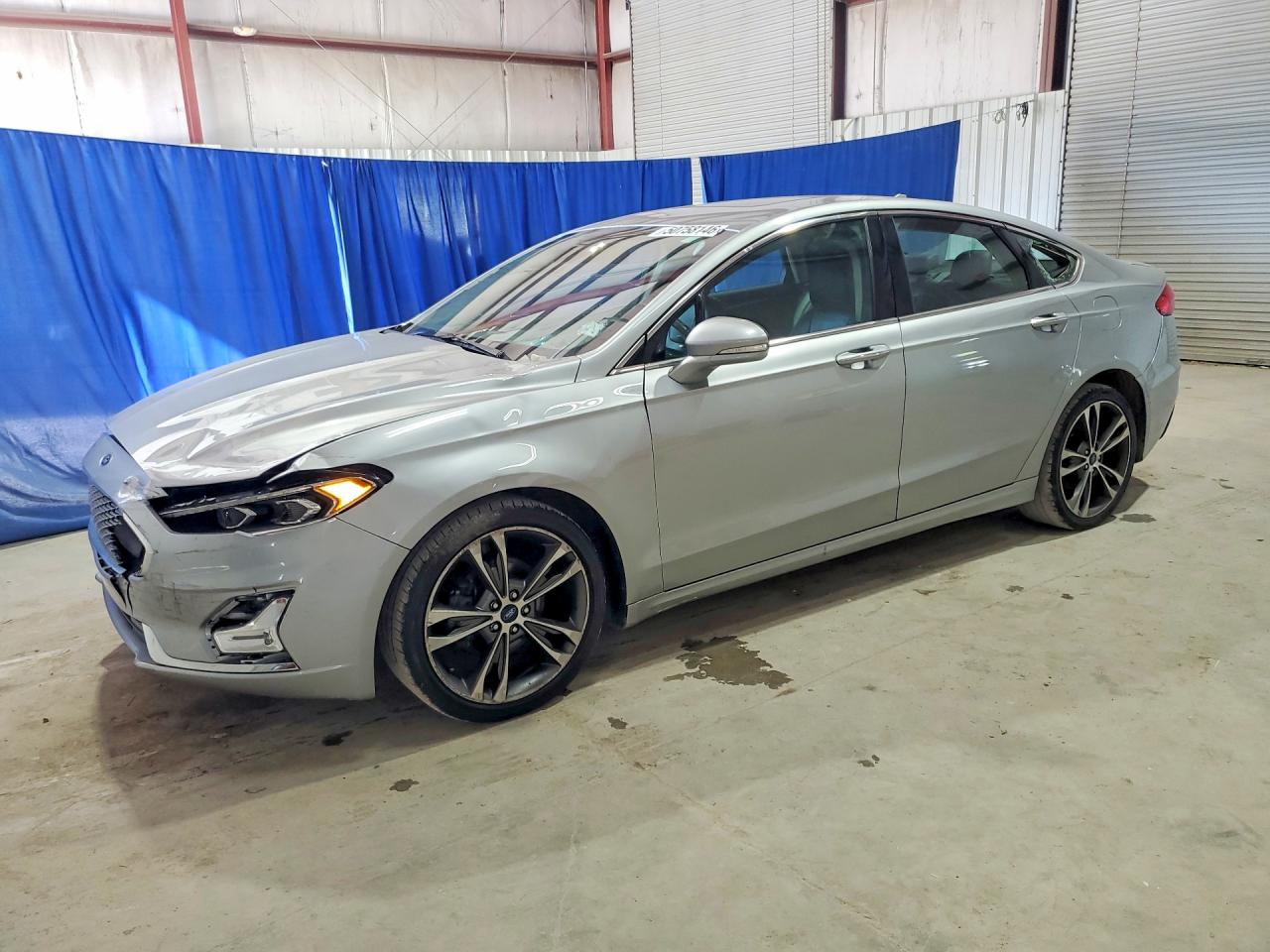 Salvage Ford Fusion Image