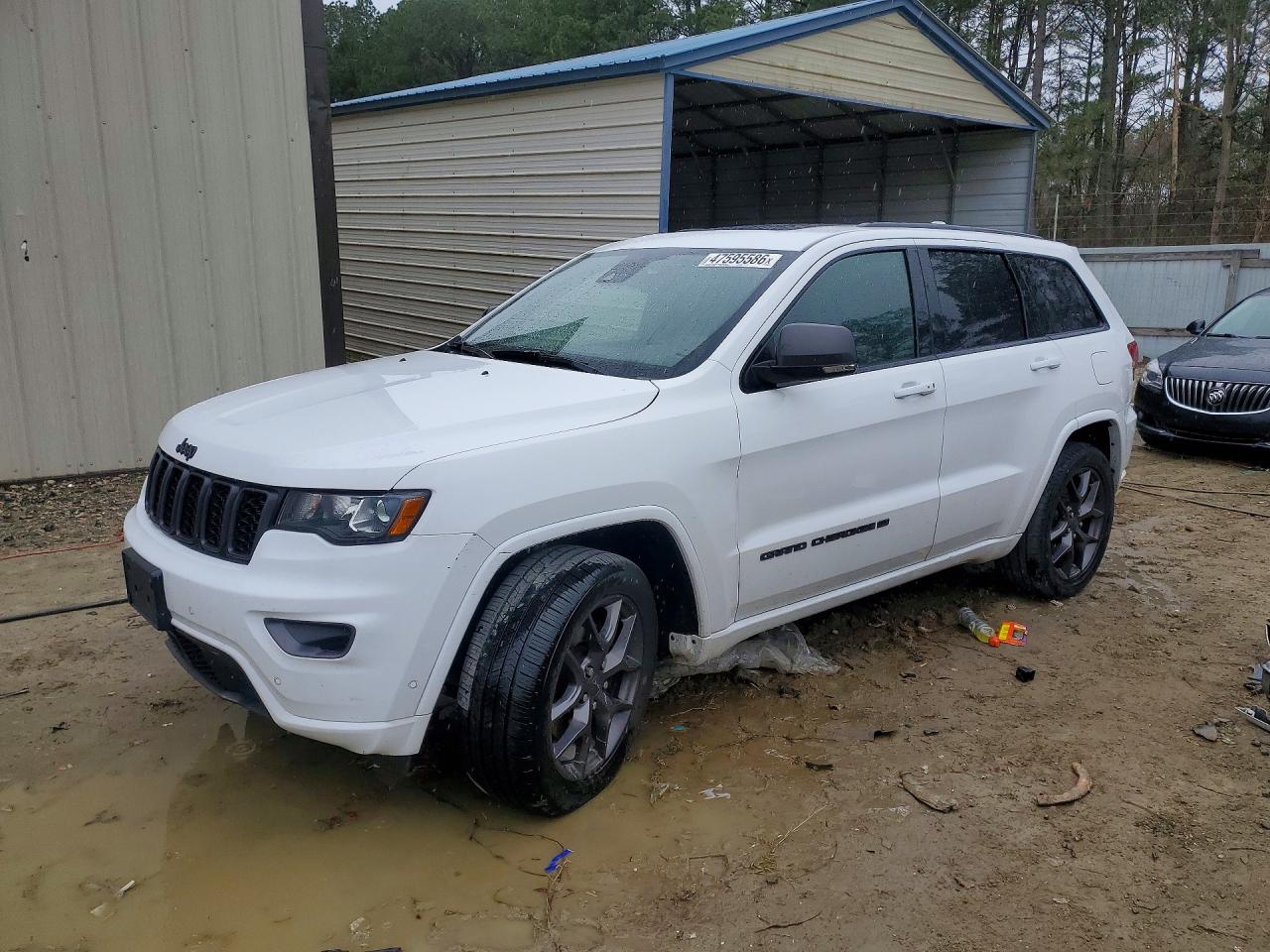 Salvage Jeep Grand Cherokee Image