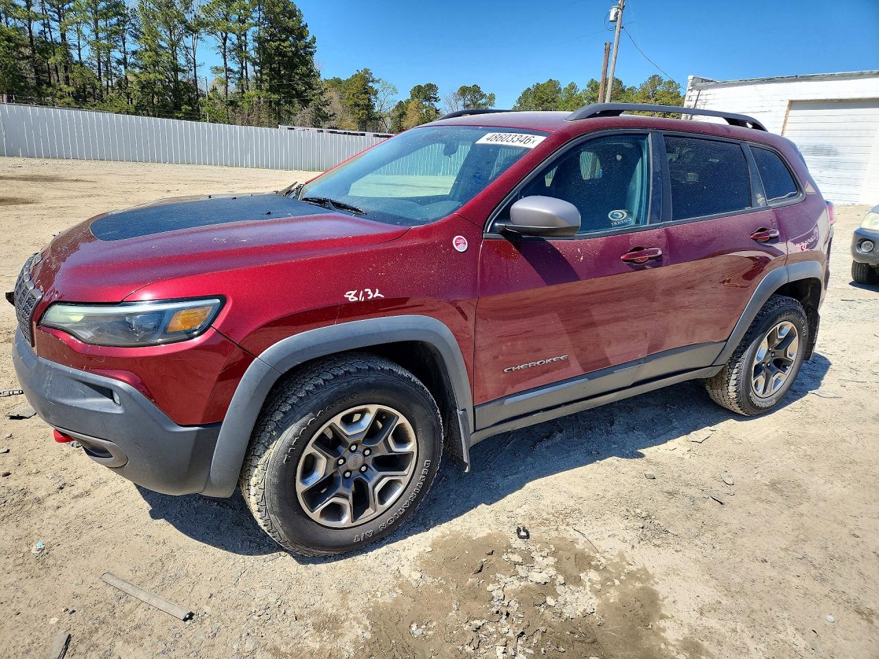 Salvage Jeep Cherokee Image