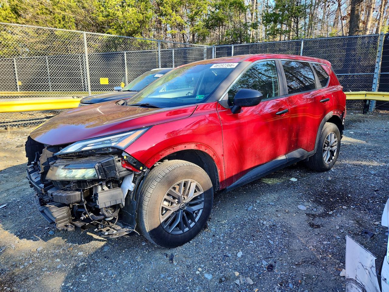 Salvage Nissan Rogue Image