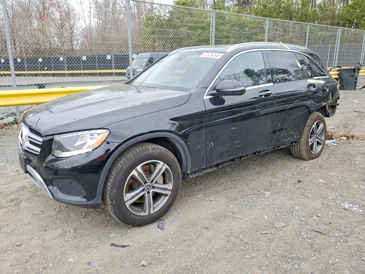 Salvage Mercedes-Benz GLC Image