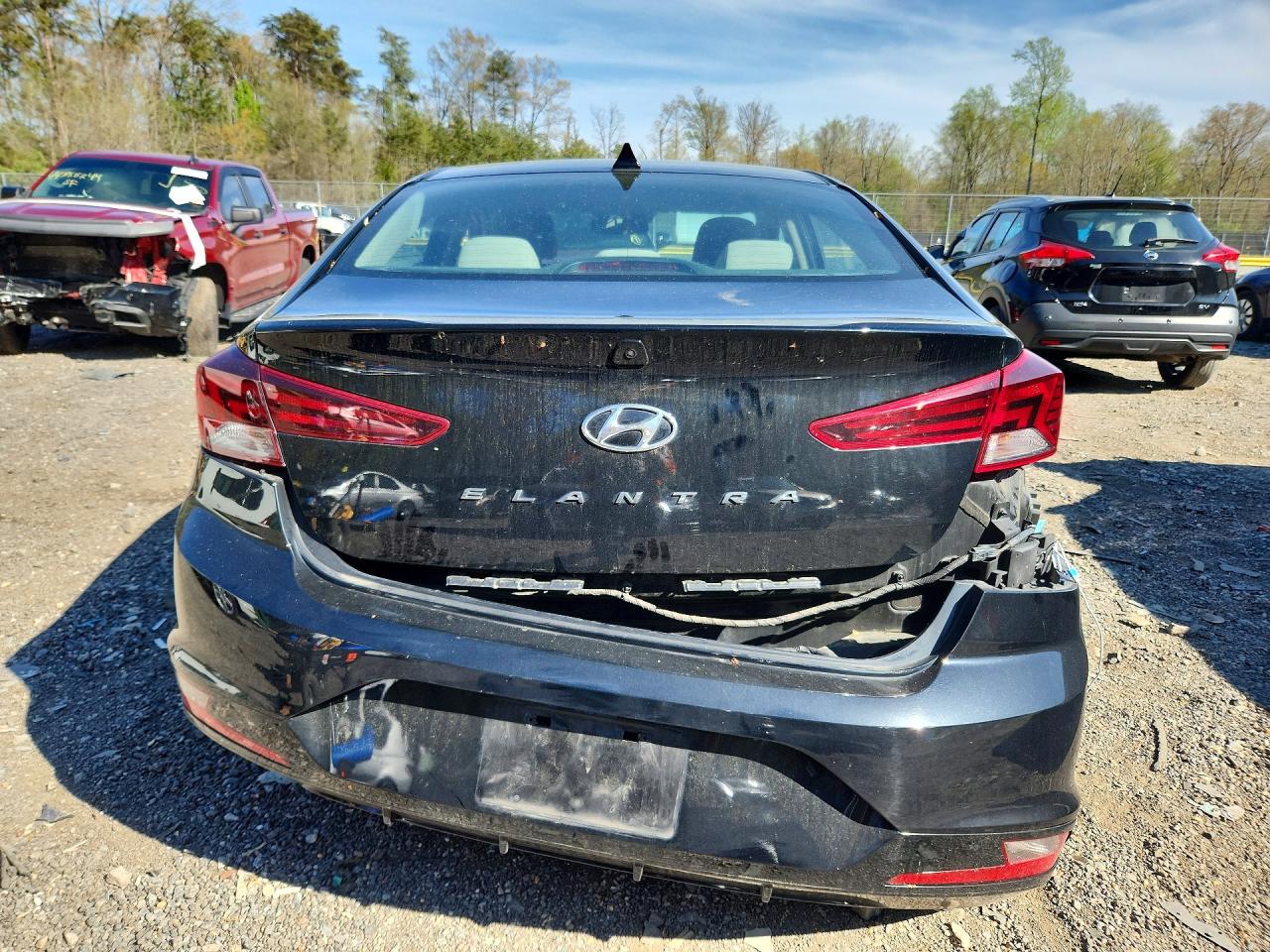 Hyundai ELANTRA Sel