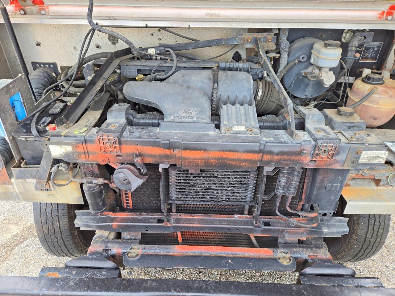 Ford Econoline E350 Super Duty Stripped Chass