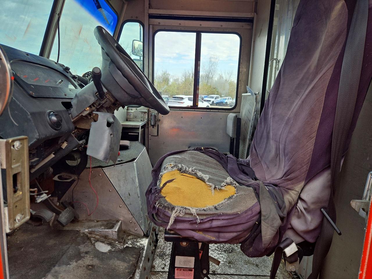 Ford Econoline E350 Super Duty Stripped Chass