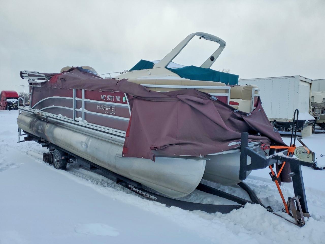 Salvage Mercury Boat Image