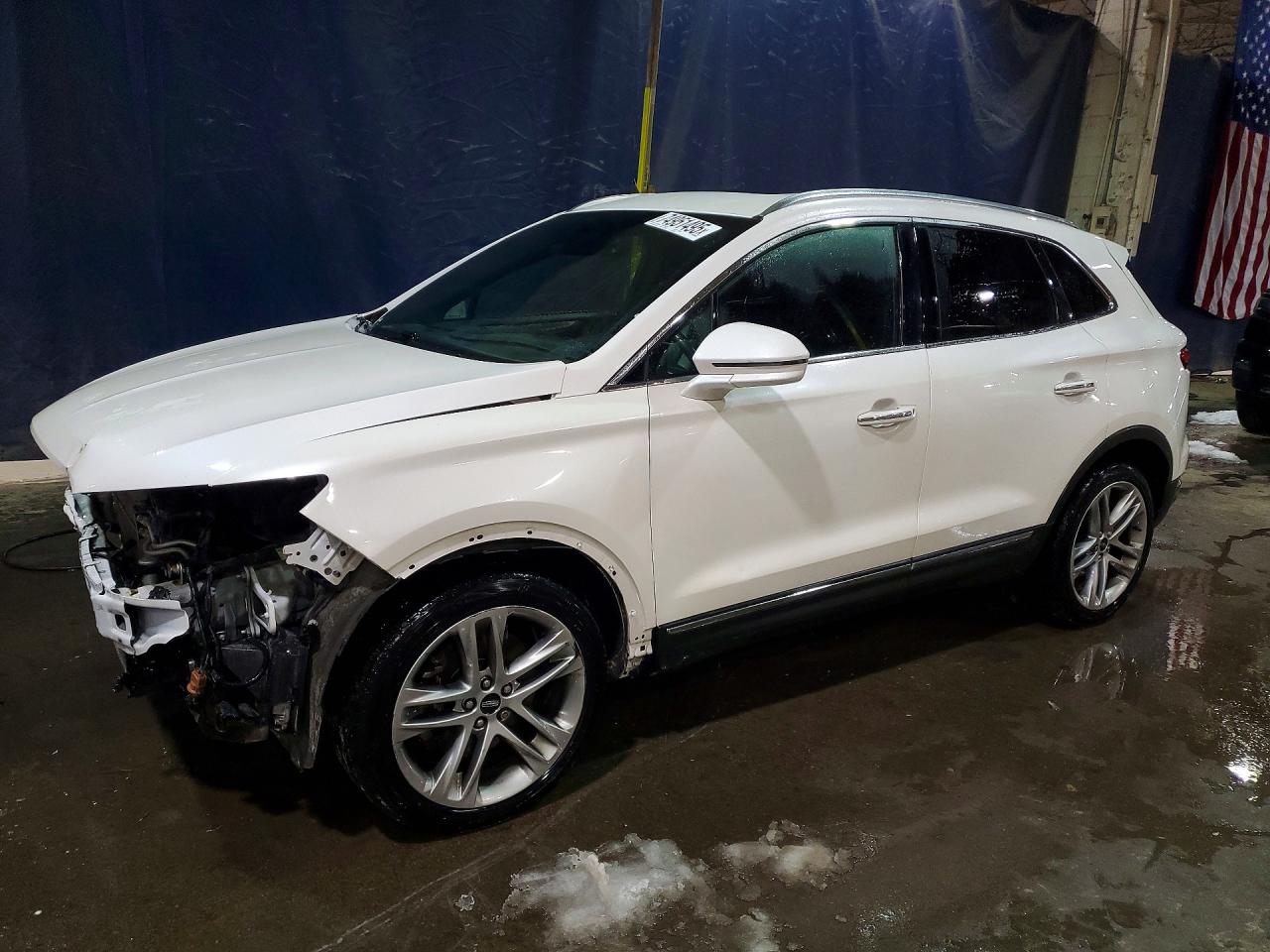 Salvage Lincoln MKC Image