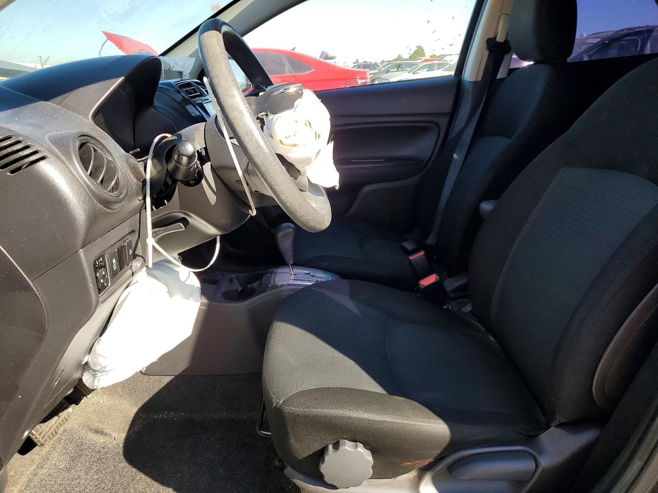 Mitsubishi Mirage G4 Es