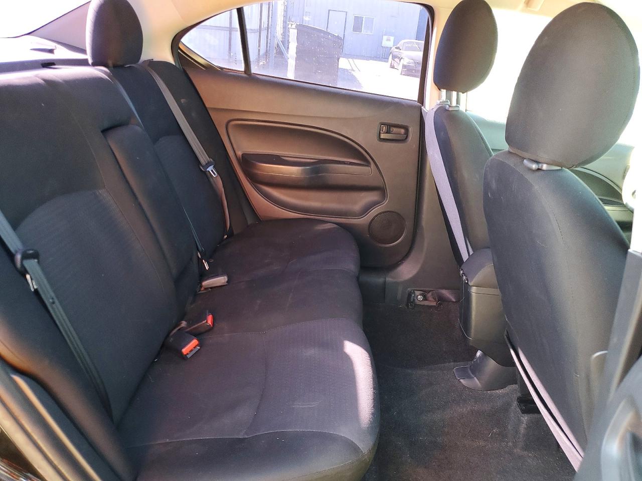 Mitsubishi Mirage G4 Es