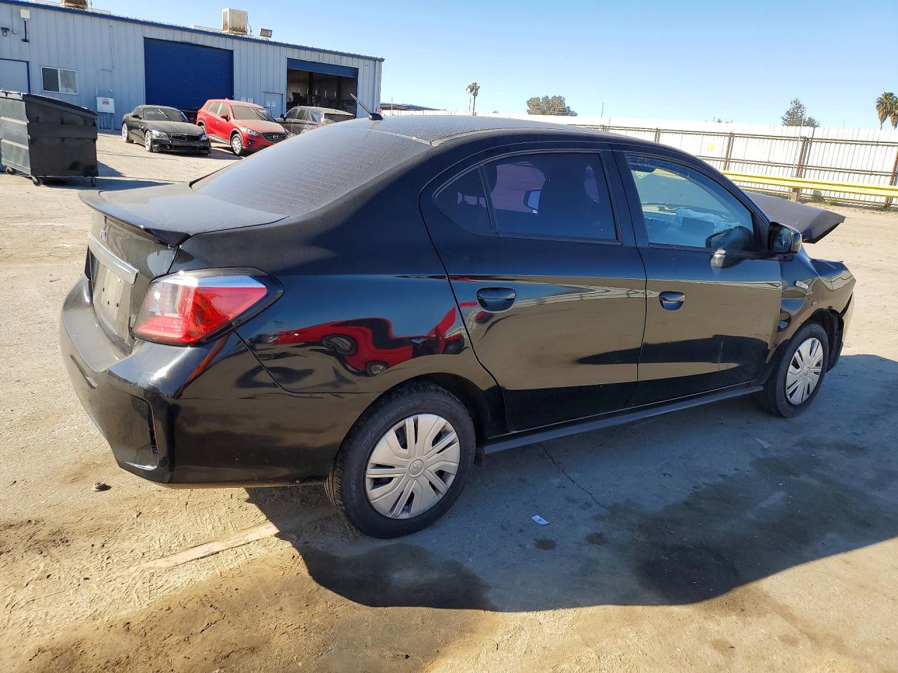 Mitsubishi Mirage G4 Es