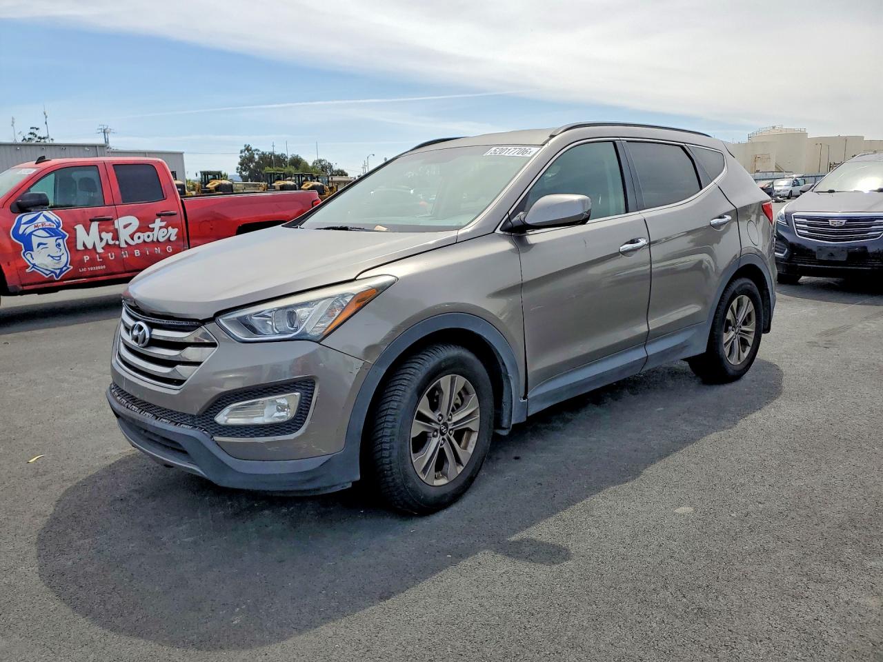 Salvage Hyundai SANTA FE Image