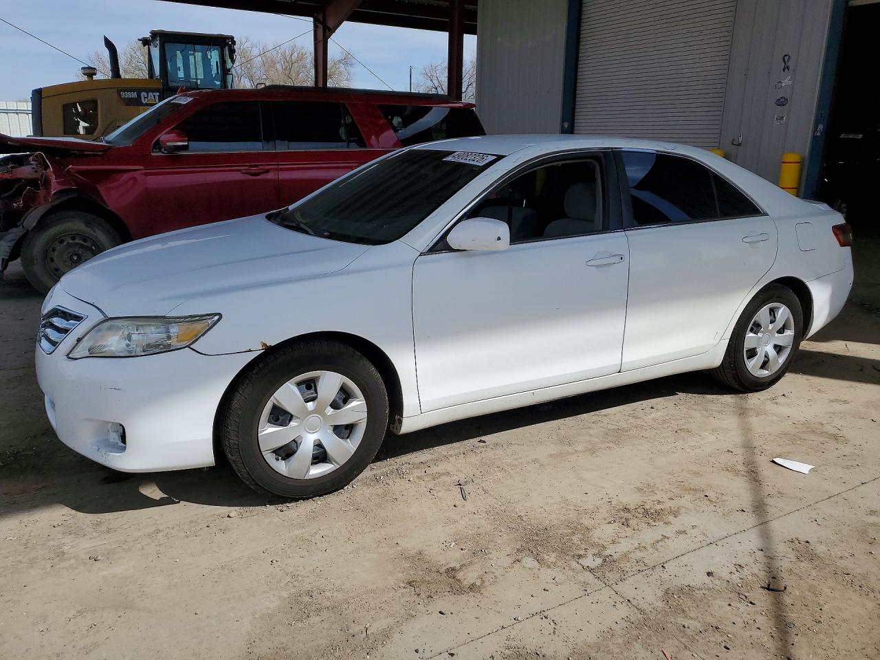 Salvage Toyota Camry Image