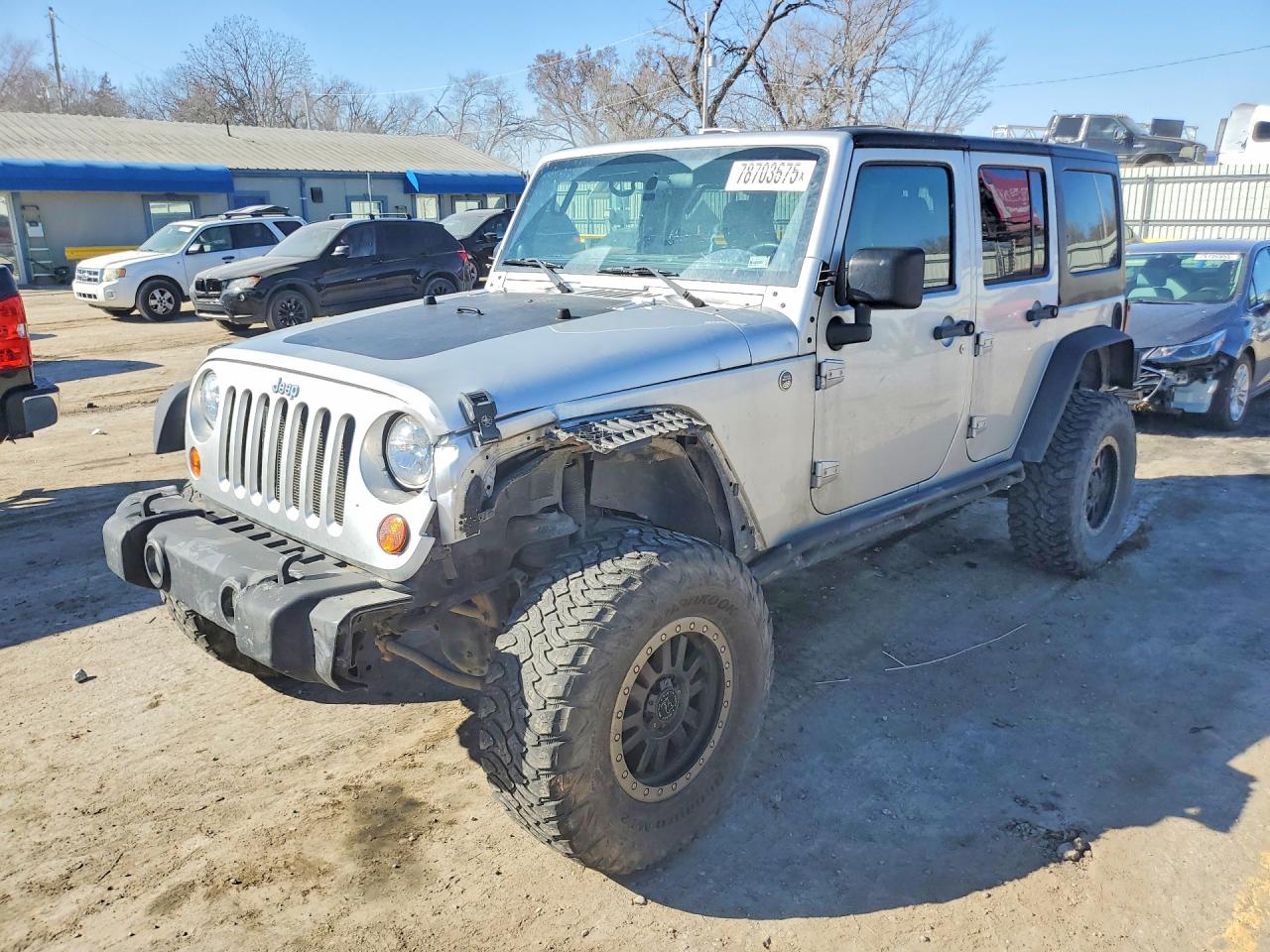 Salvage Jeep Wrangler Image