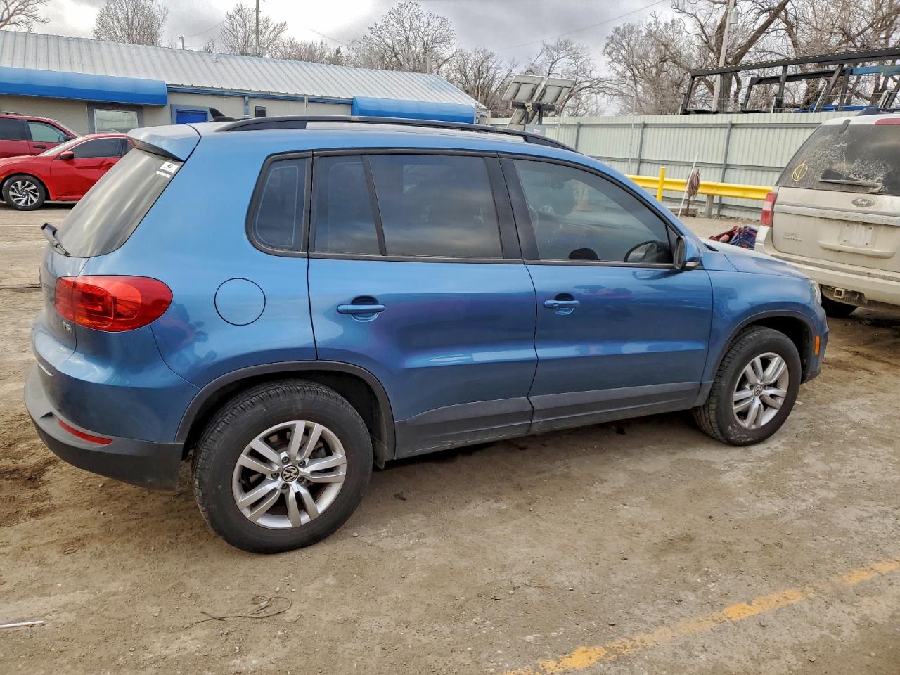 Volkswagen Tiguan S