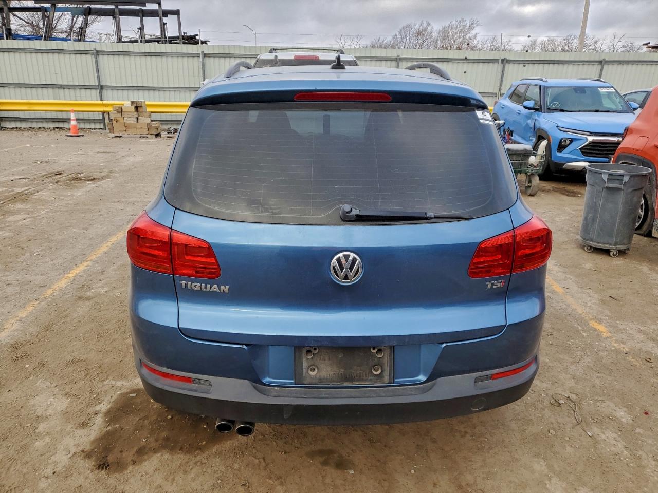 Volkswagen Tiguan S
