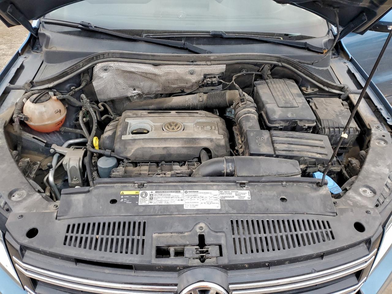 Volkswagen Tiguan S