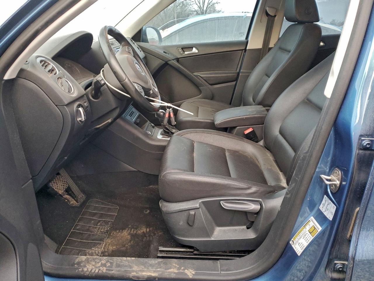 Volkswagen Tiguan S