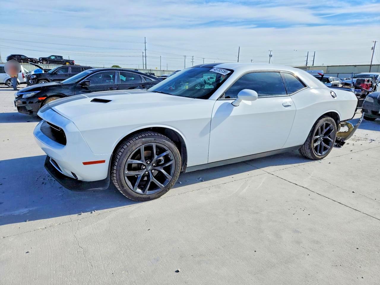 Salvage Dodge Challenger Image