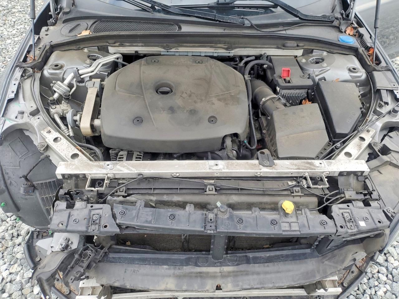 Volvo S90 T5 Momentum