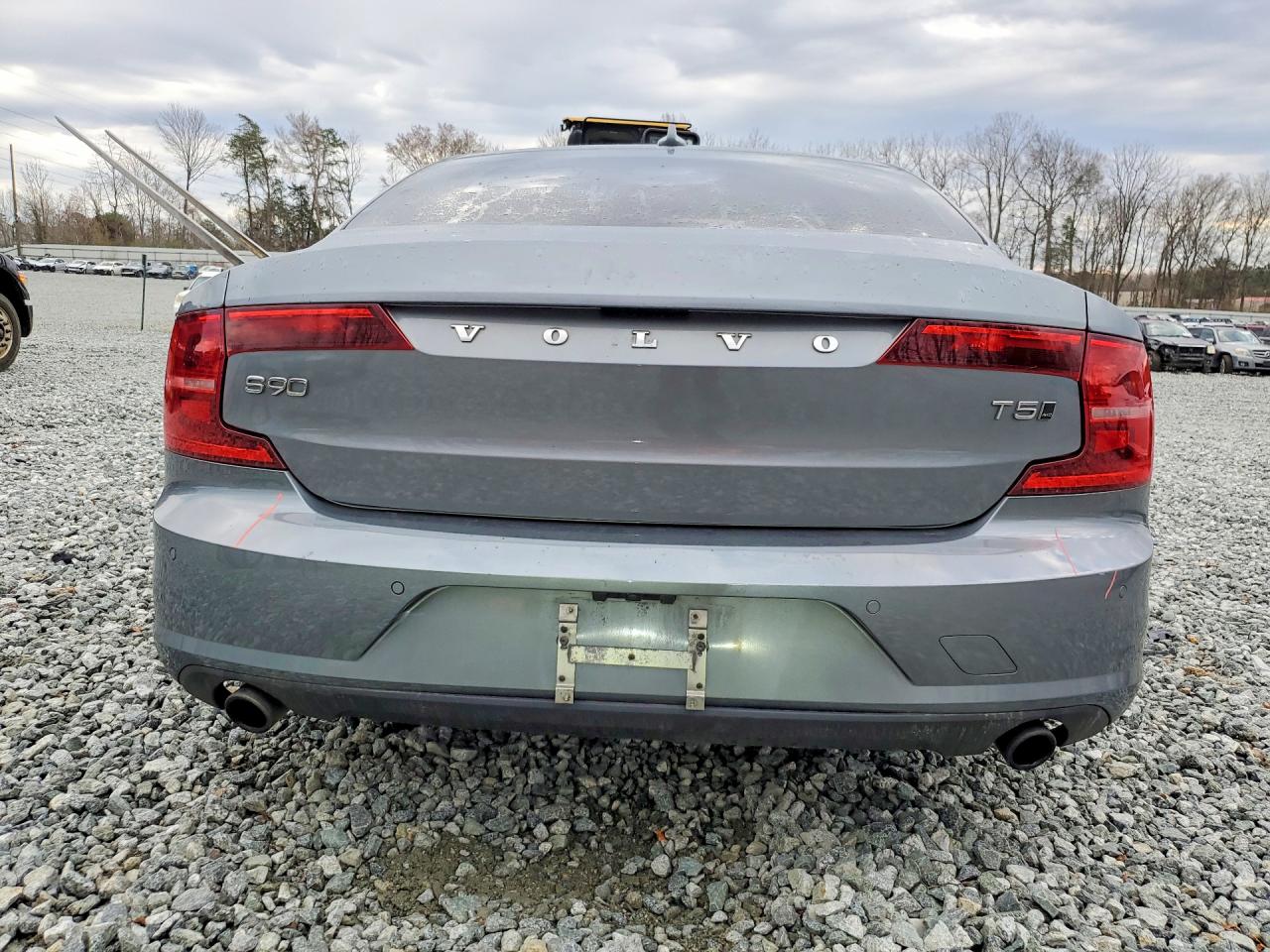 Volvo S90 T5 Momentum