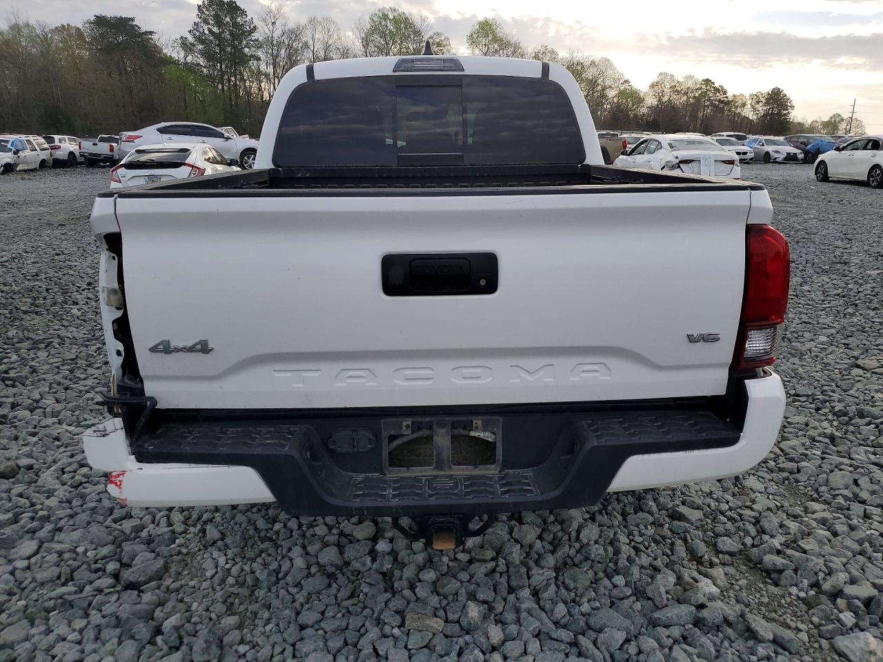 Toyota Tacoma Sr5 V6