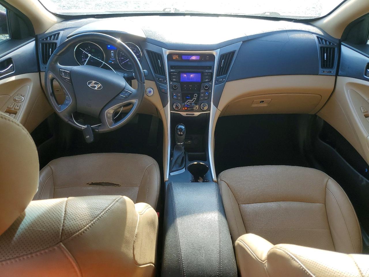 Hyundai SONATA Hybrid