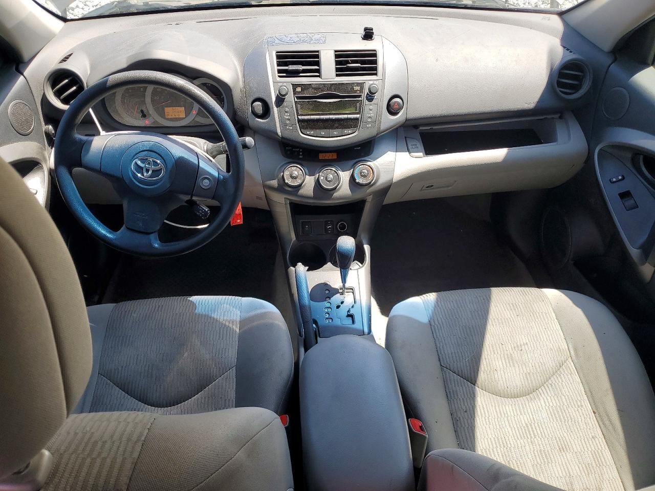 Toyota RAV4 Base