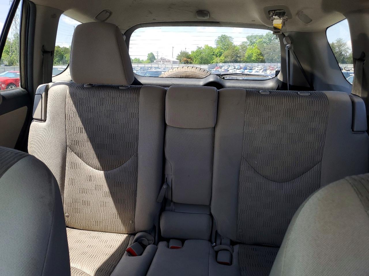 Toyota RAV4 Base