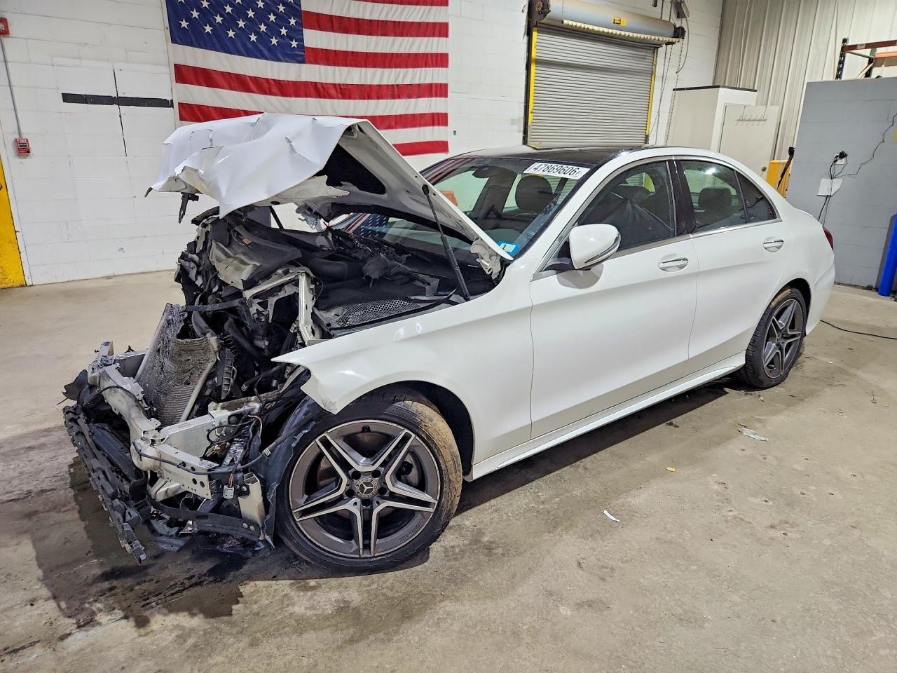Salvage Mercedes-Benz C-Class Image