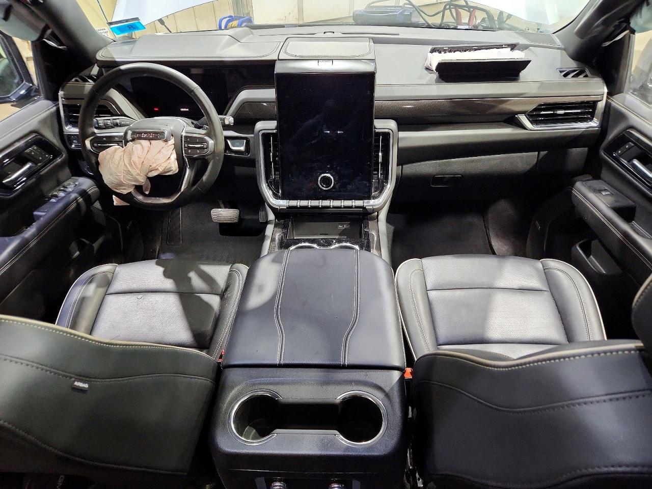 GMC Yukon Elevation