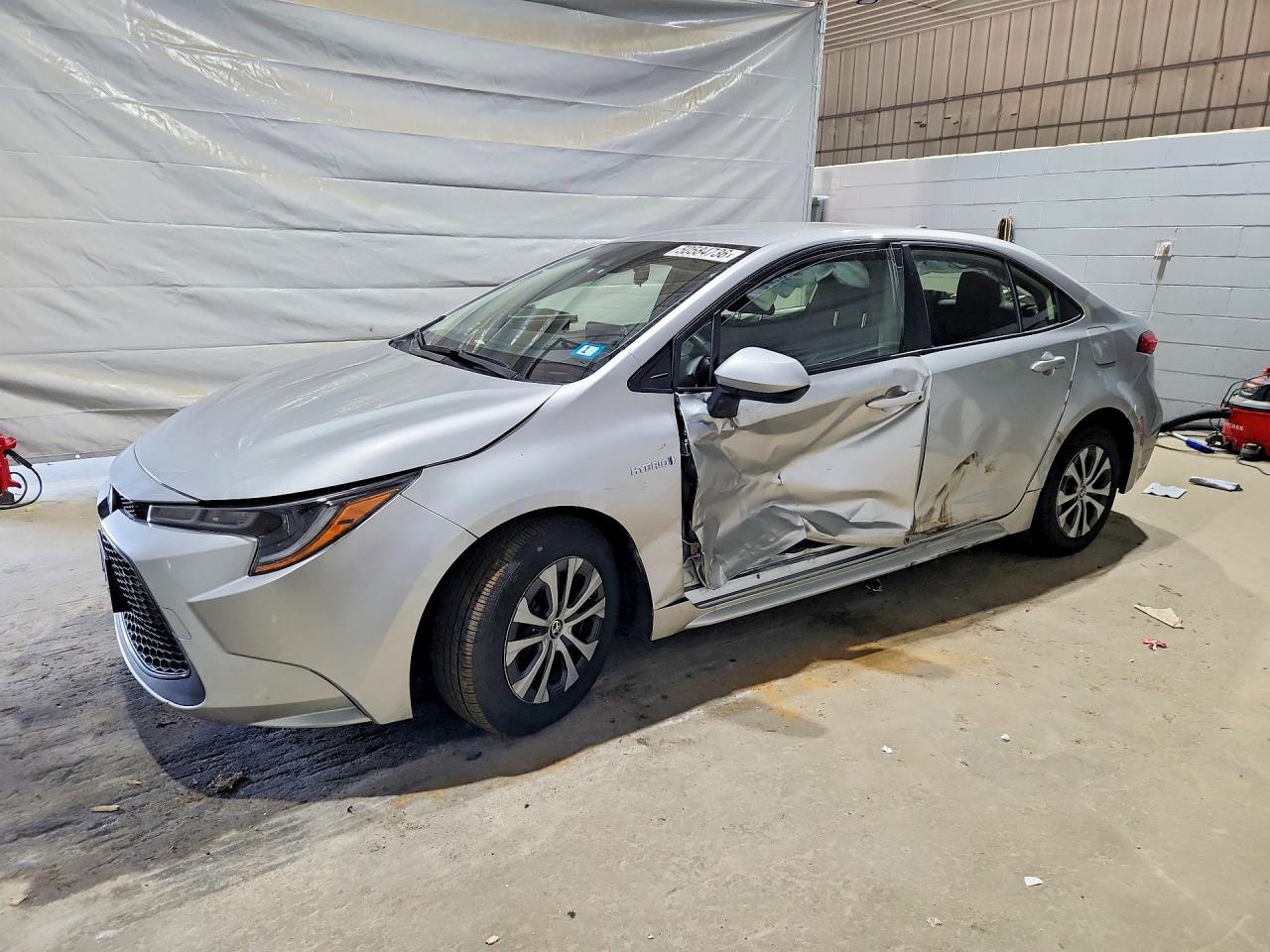 Salvage Toyota Corolla Image