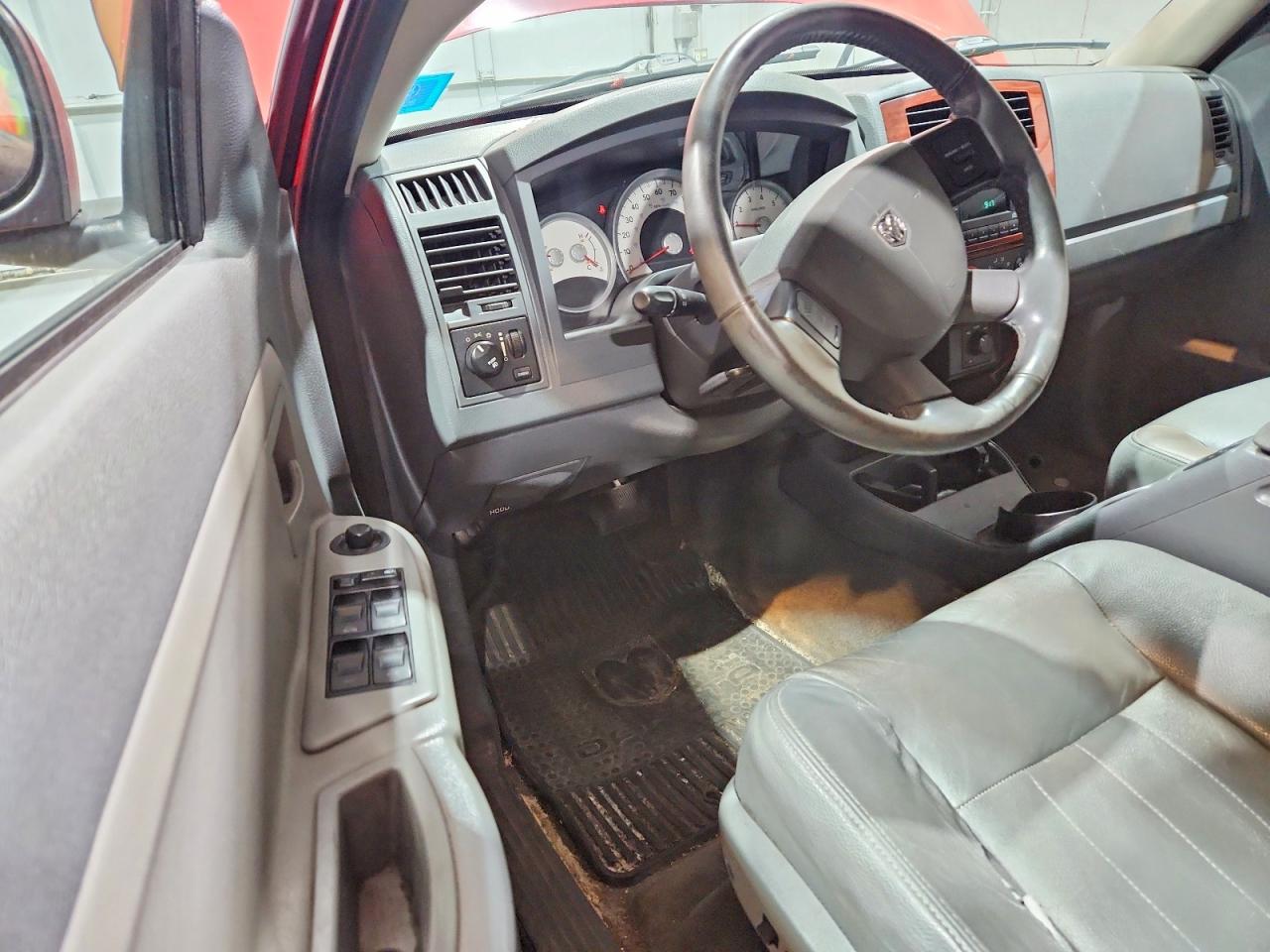 Dodge Dakota Quad Slt