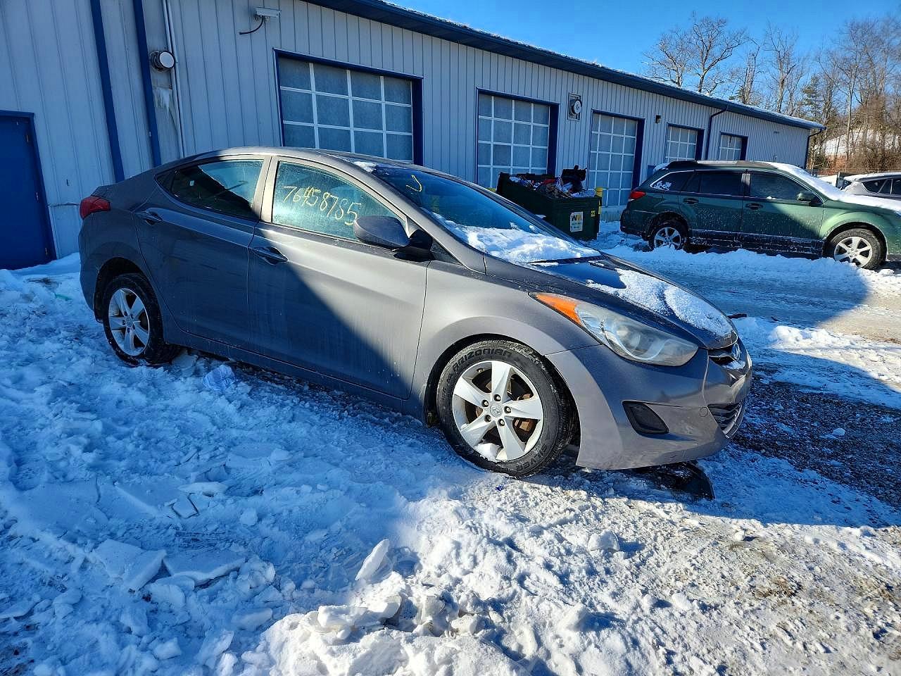 Salvage Hyundai ELANTRA Image