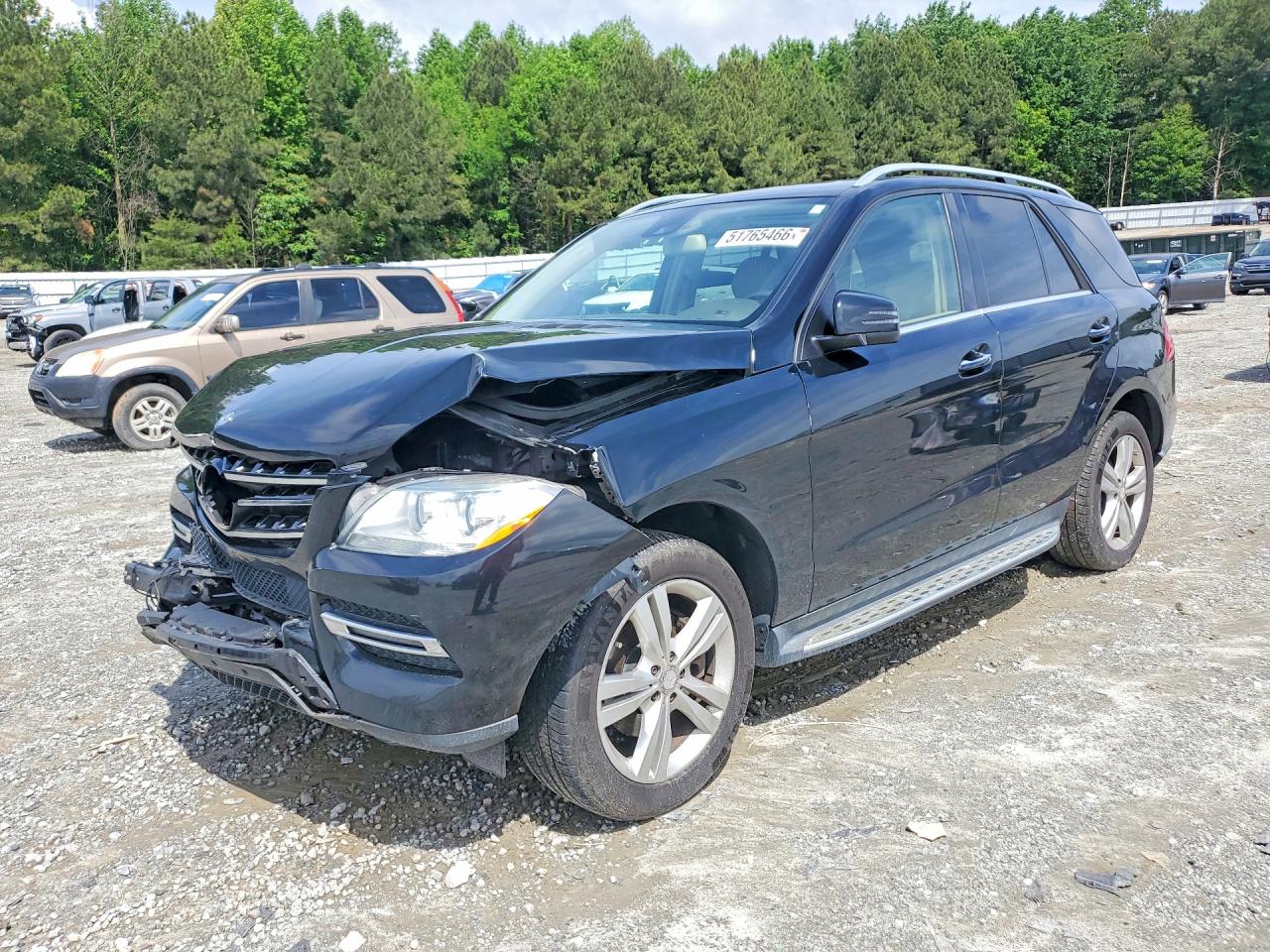 Salvage Mercedes-Benz M-Class Image