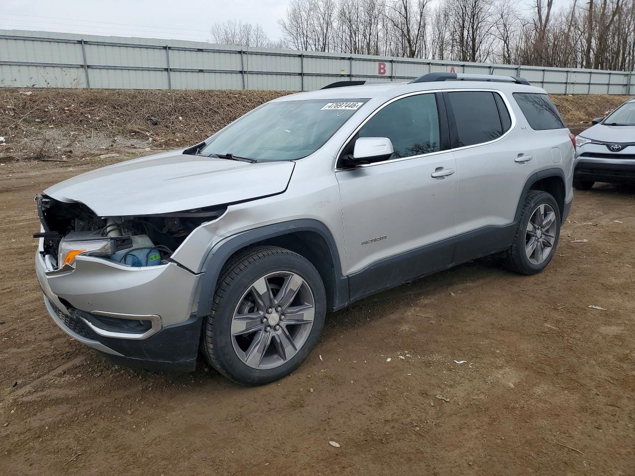 Salvage GMC Acadia Image