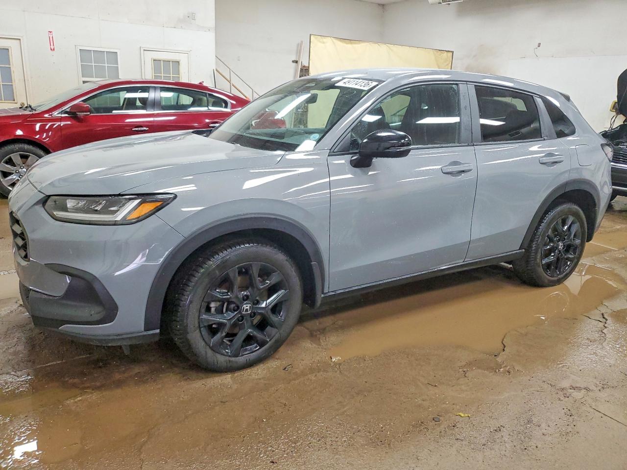 Salvage Honda HR-V Image