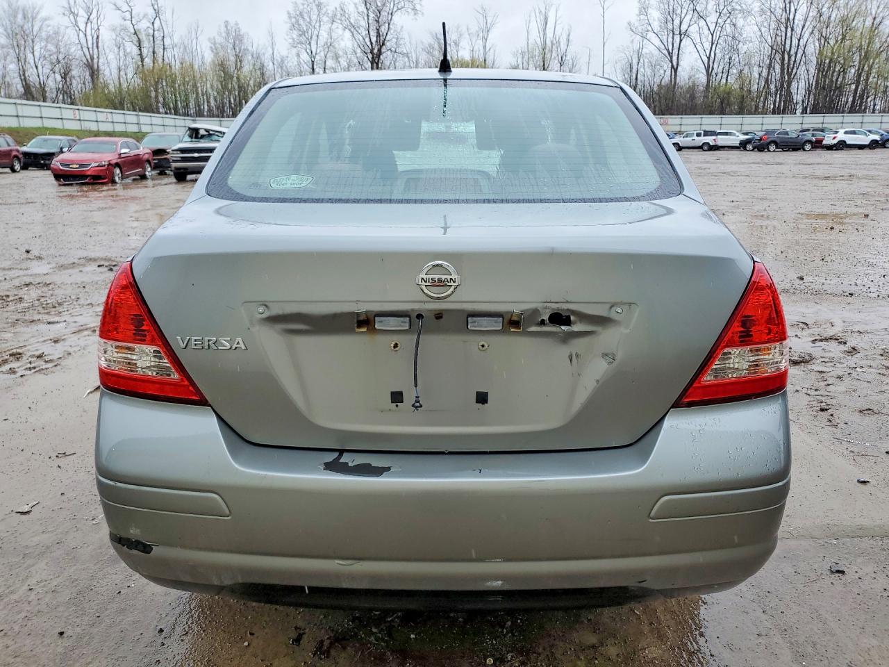 Nissan Versa