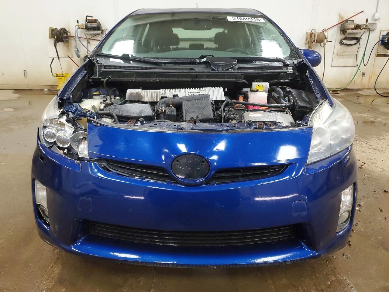 Toyota Prius V