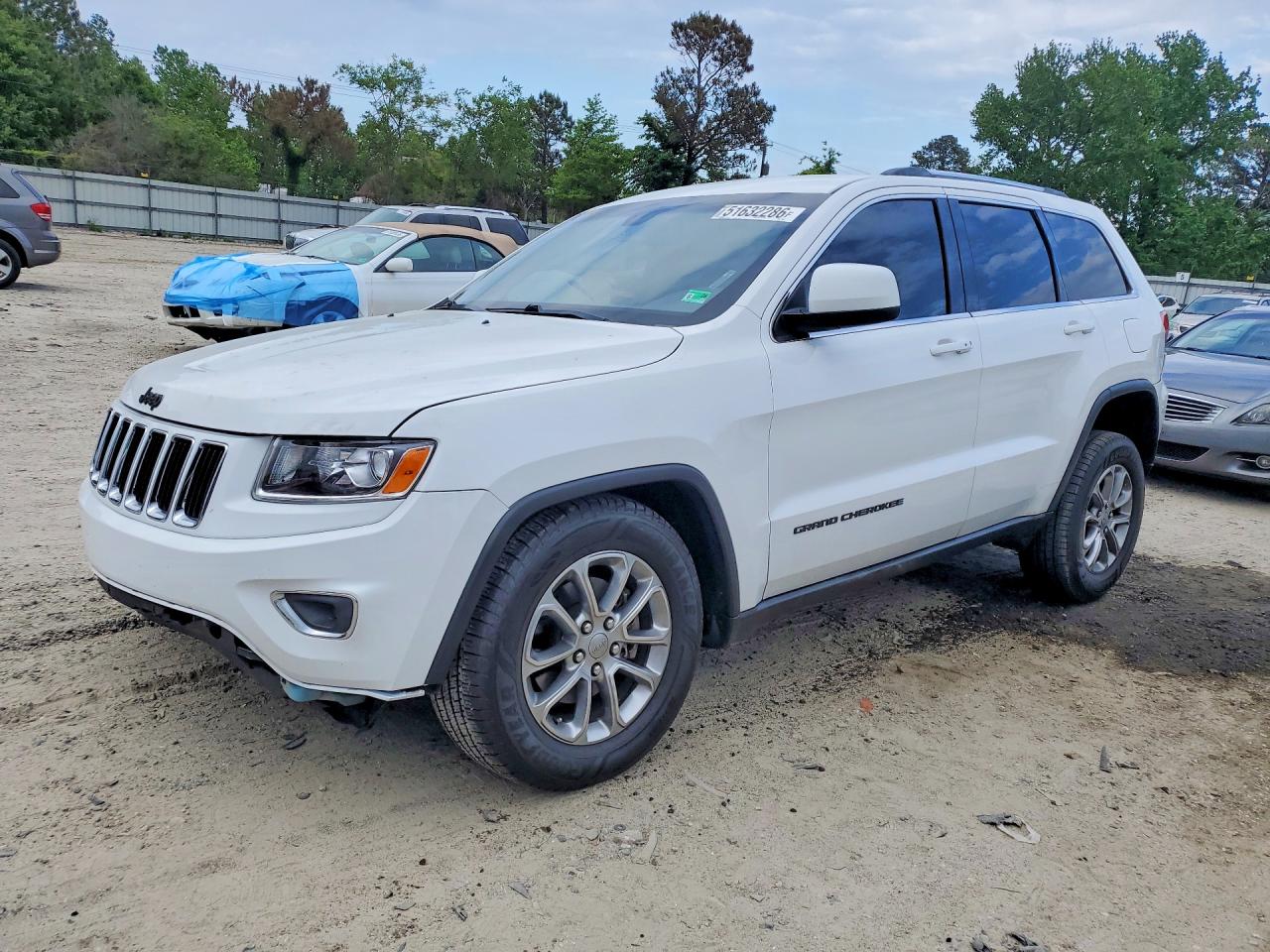 Salvage Jeep Cherokee Image