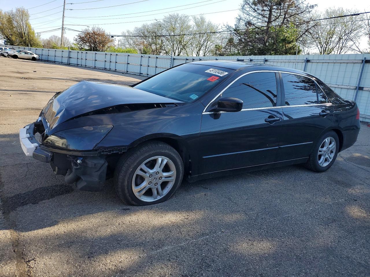 Salvage Honda Accord Image