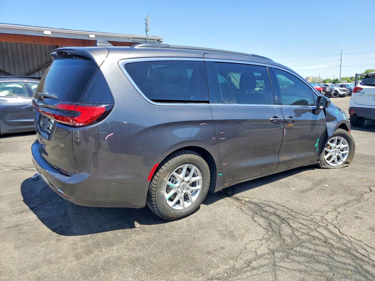 Chrysler Pacifica Touring L