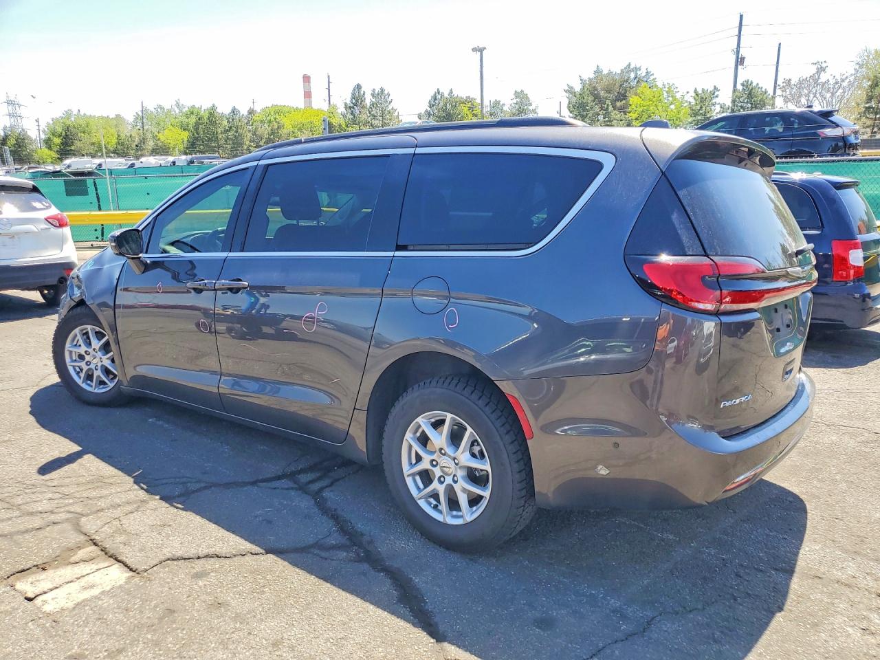 Chrysler Pacifica Touring L