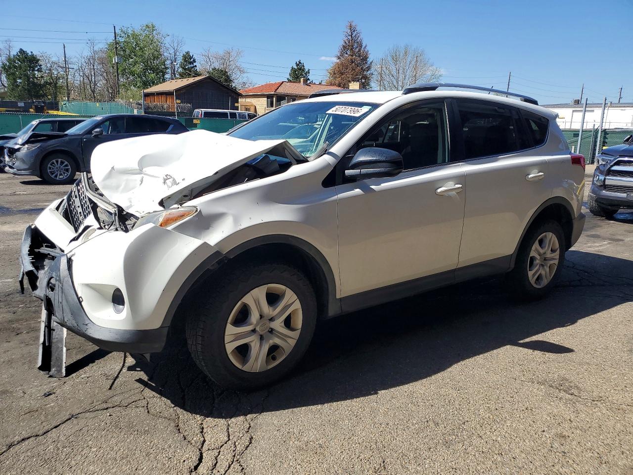 Salvage Toyota RAV4 Image