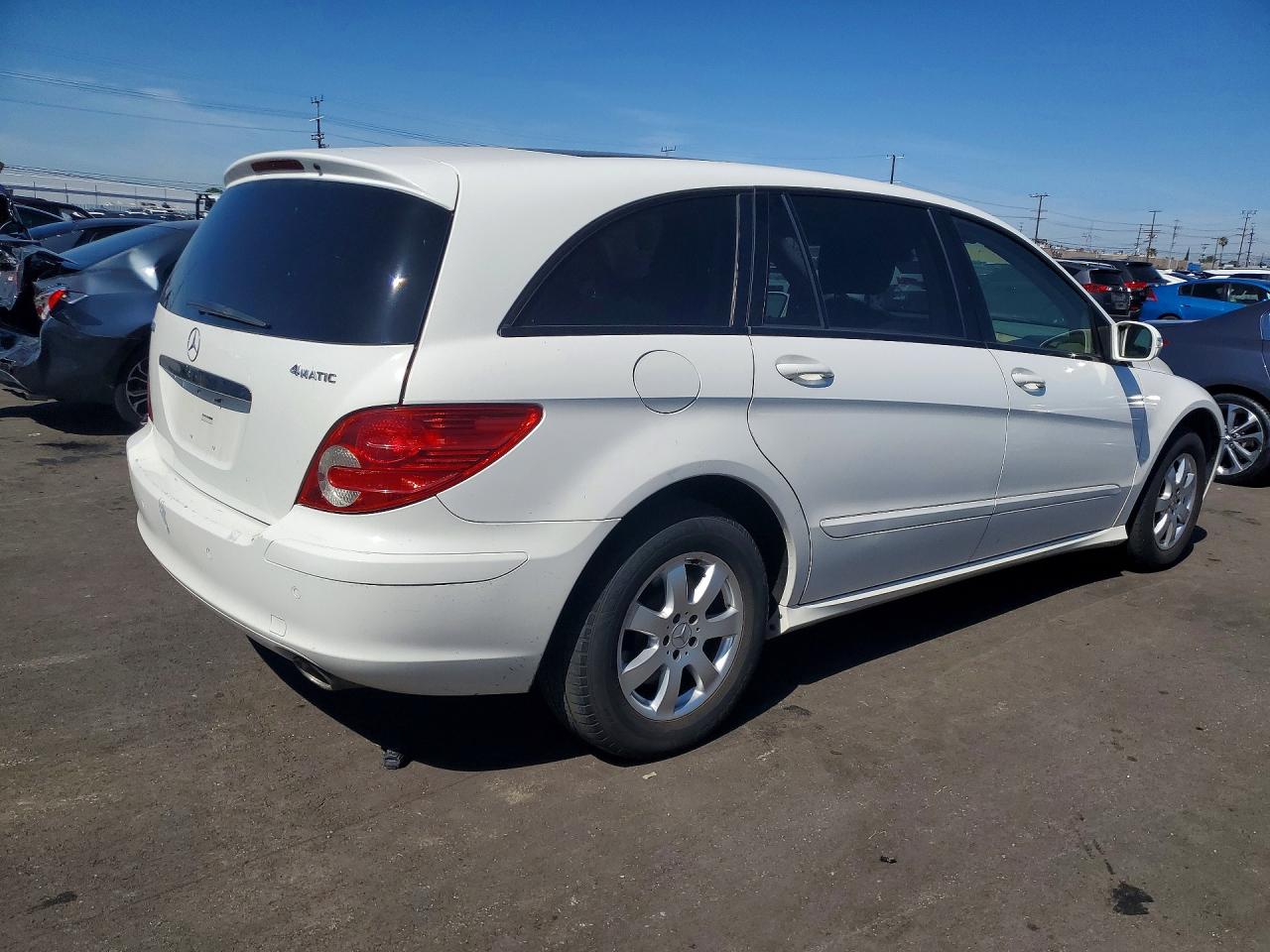 Mercedes-Benz R-Class 350